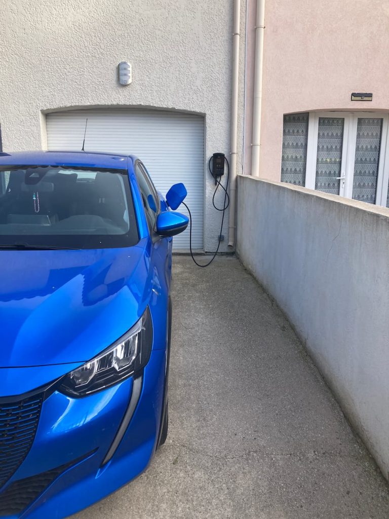 Installation de borne de recharge à Carnoux-en-Provence